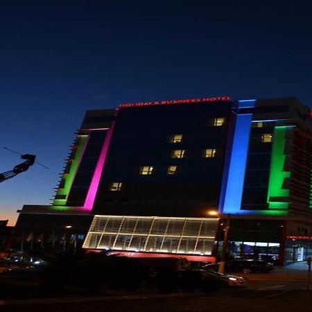 Holiday & Business Hotel - Em Frente Ao Centro De Eventos E Arena Conda Chapecó Kültér fotó