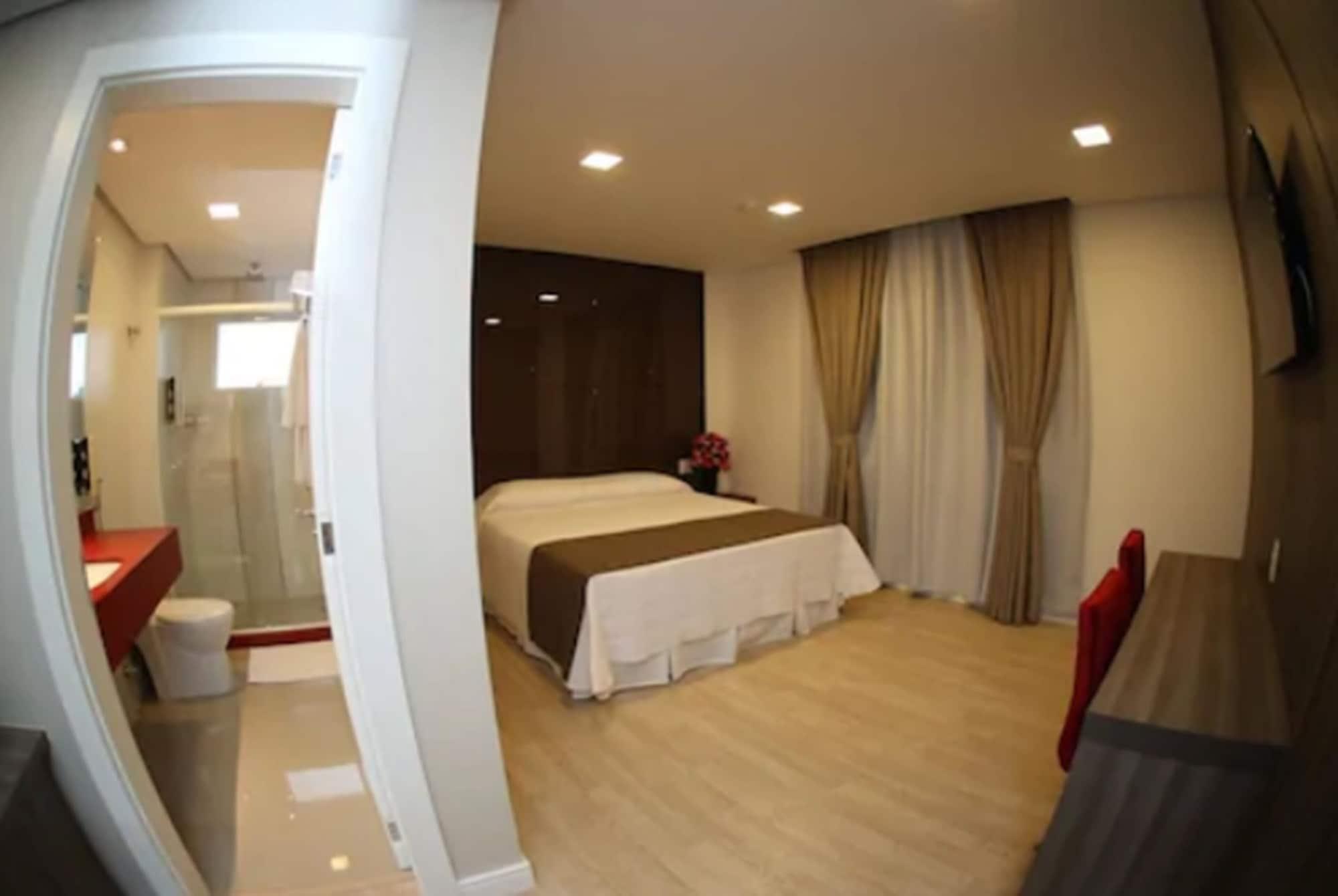Holiday & Business Hotel - Em Frente Ao Centro De Eventos E Arena Conda Chapecó Kültér fotó