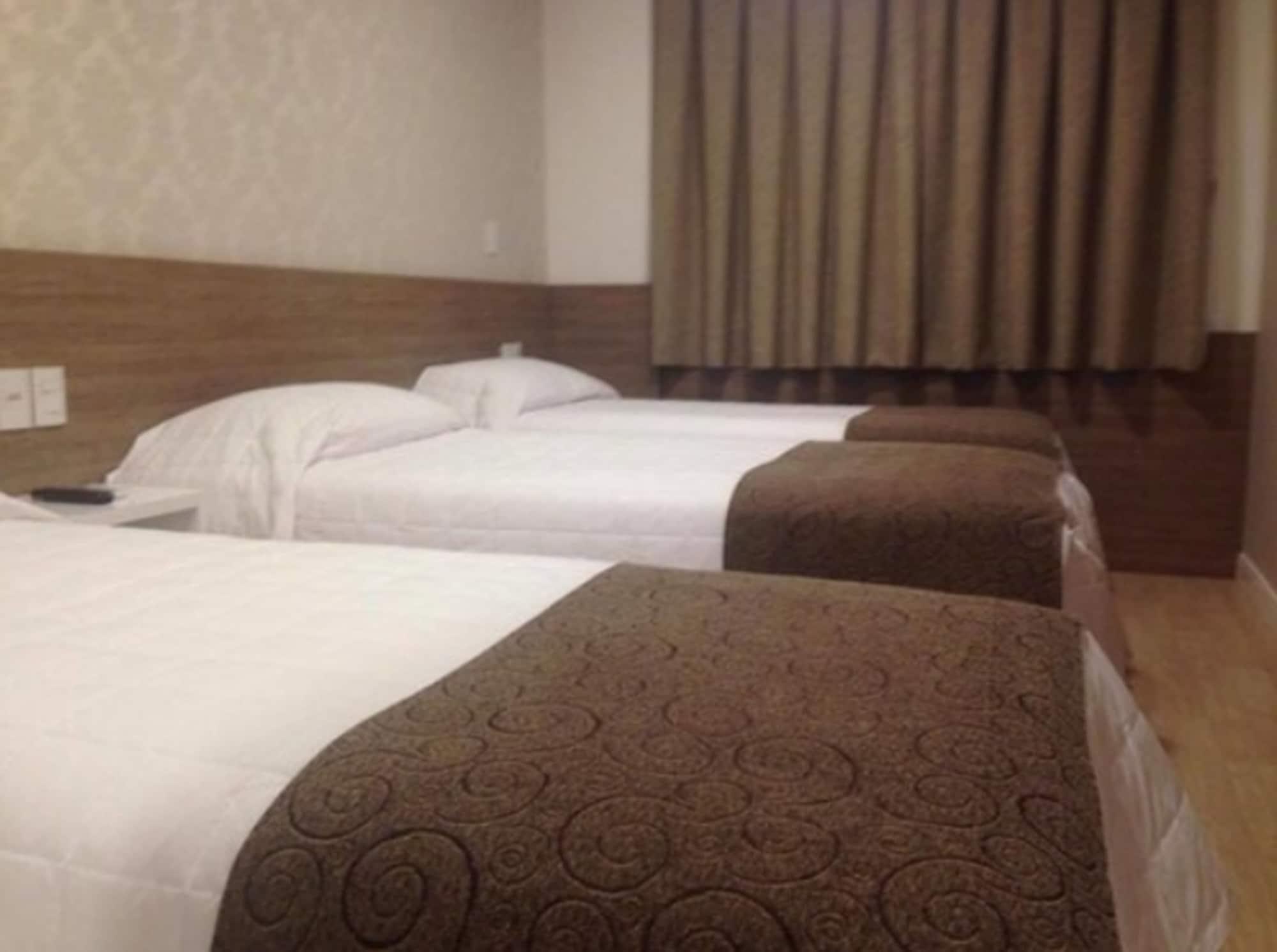 Holiday & Business Hotel - Em Frente Ao Centro De Eventos E Arena Conda Chapecó Kültér fotó