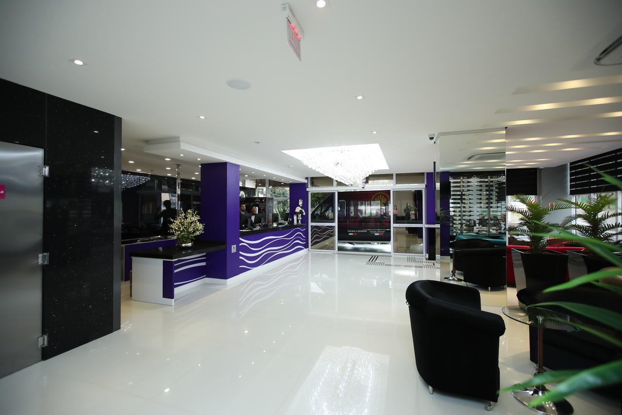 Holiday & Business Hotel - Em Frente Ao Centro De Eventos E Arena Conda Chapecó Kültér fotó